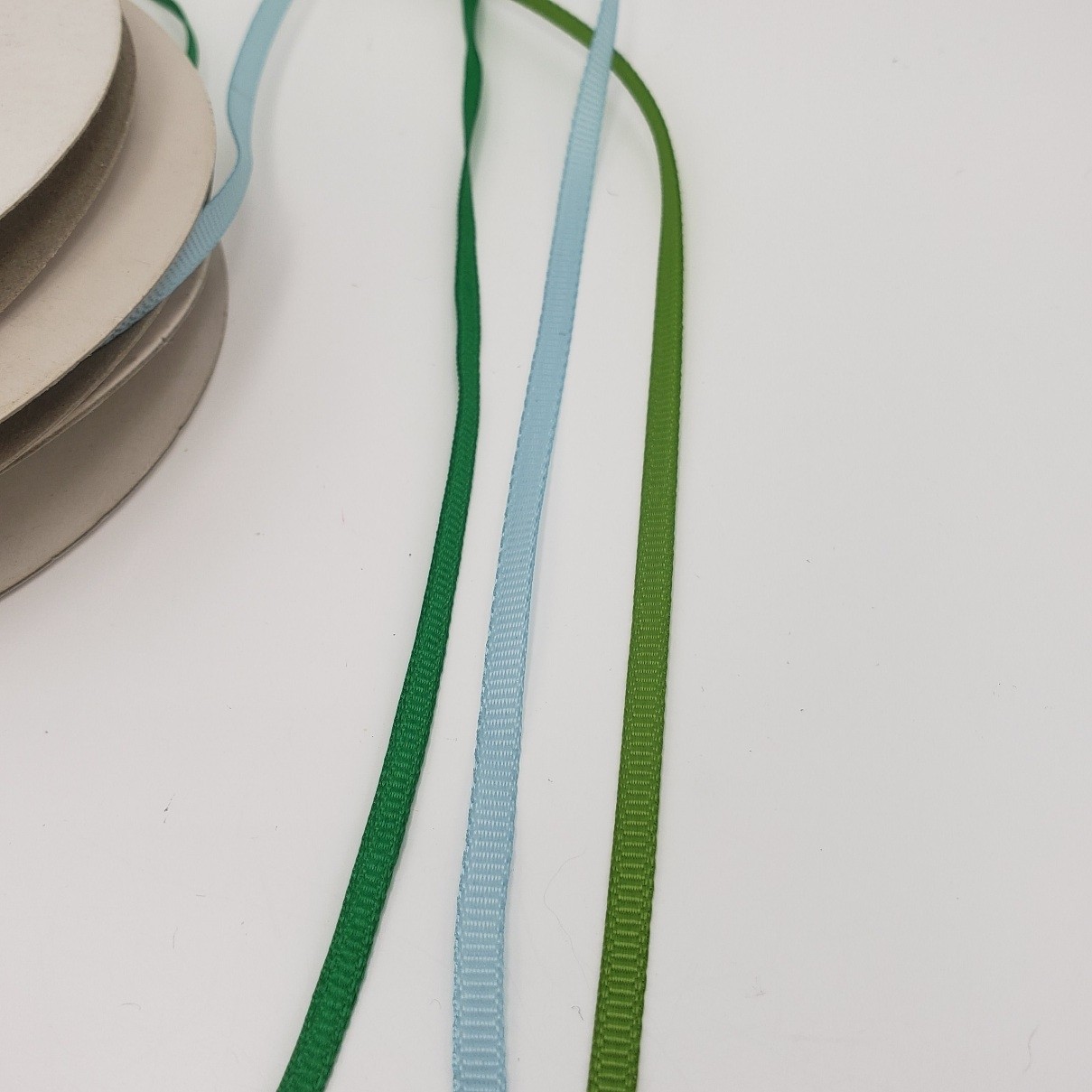 1/8 grosgrain ribbon