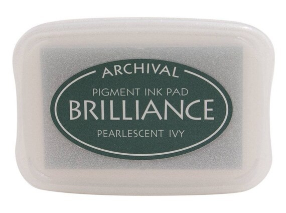 Pearlescent Ivy Brilliance Pigment Ink Pad