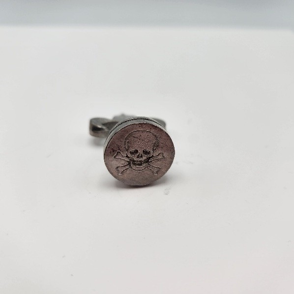 Skull Classic Seal ¾”